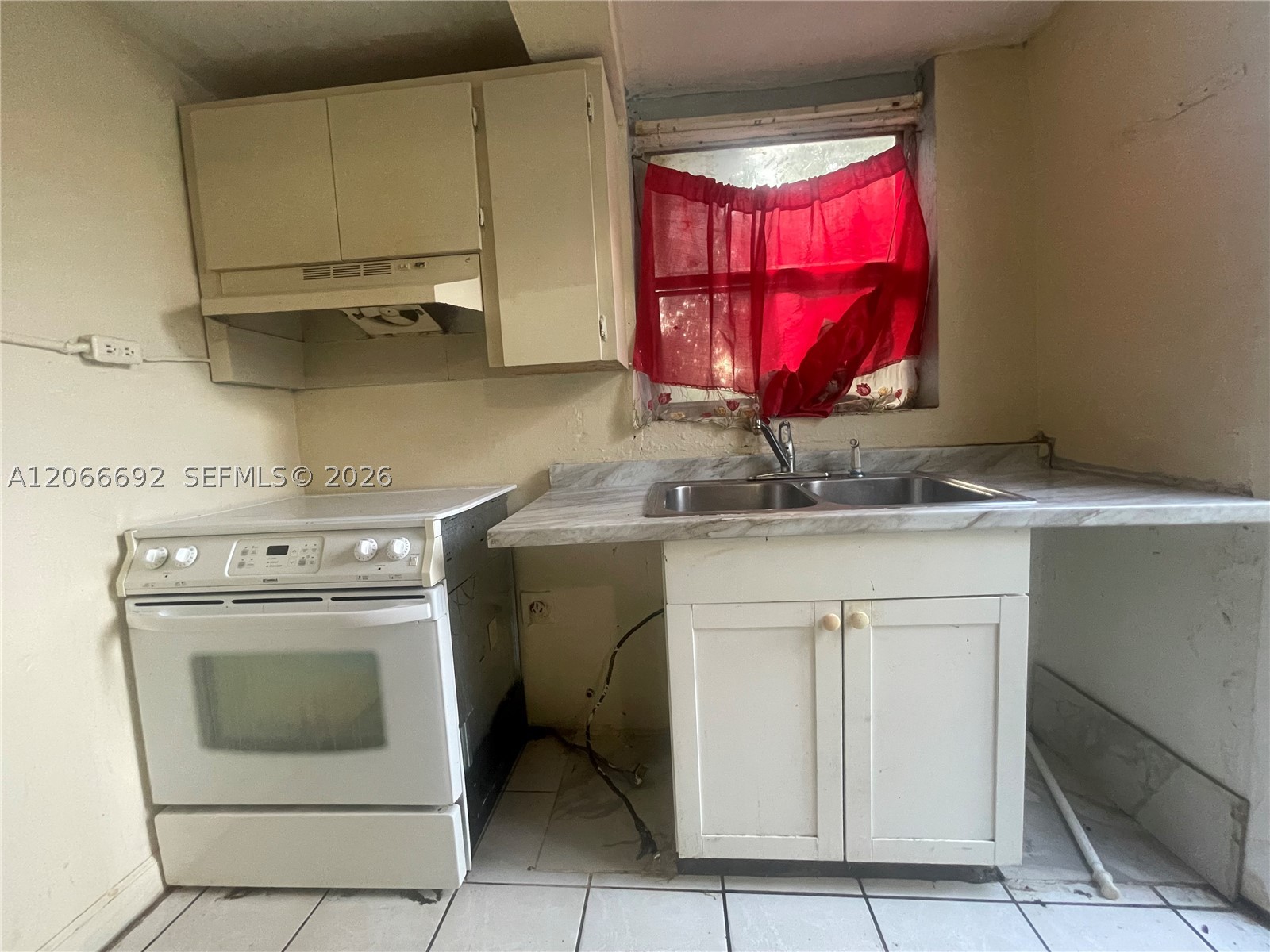 14241 NW 23rd Pl, Opa Locka FL 33054