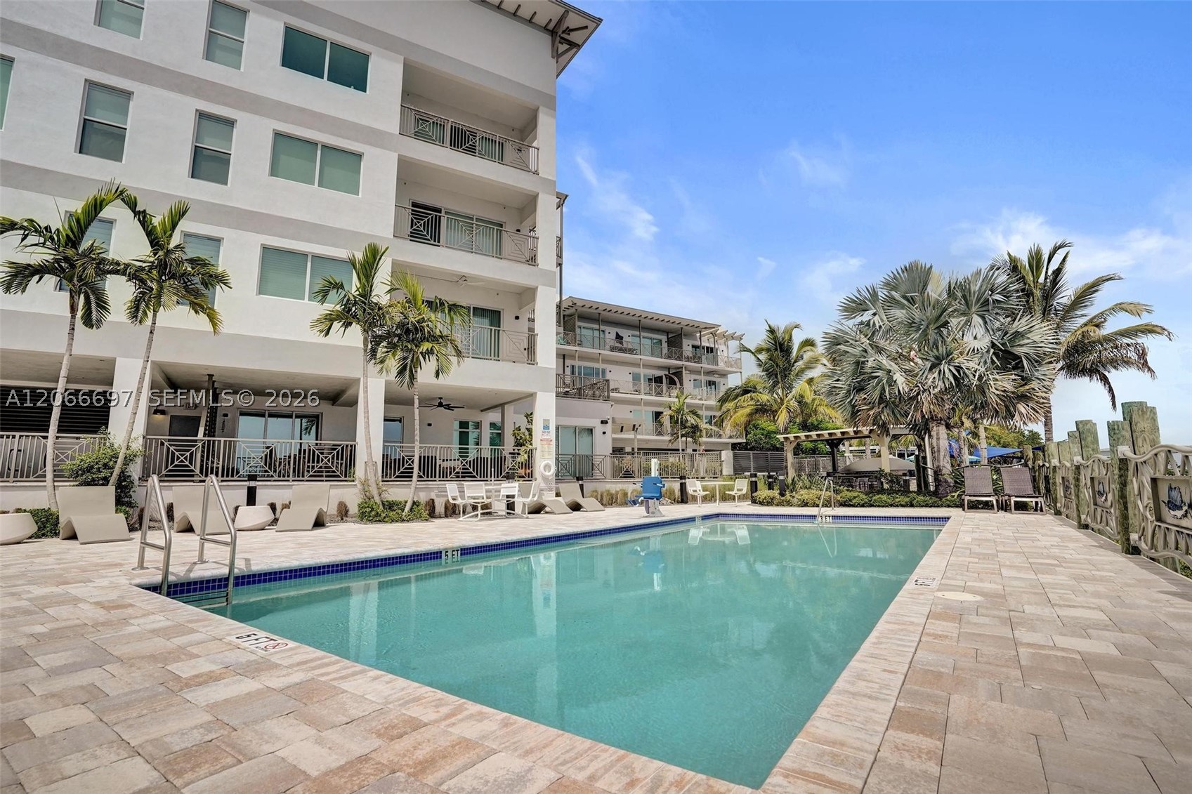 41 SW Seminole St #Unit #3-10, Stuart FL 34994