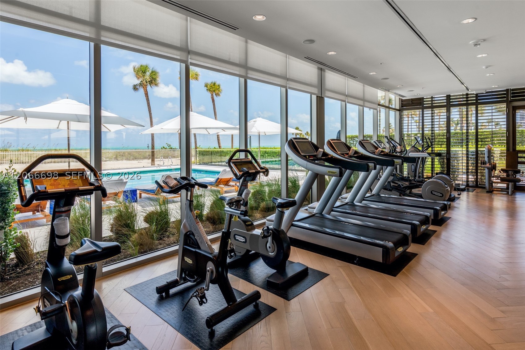 360 Ocean Dr #804S, Key Biscayne FL 33149
