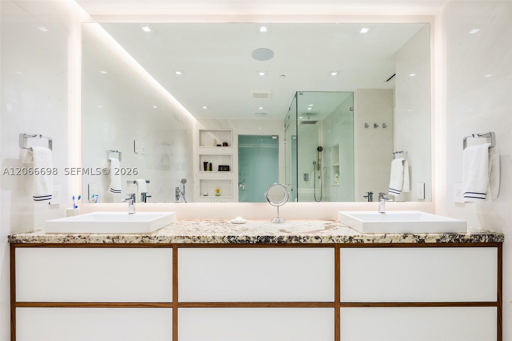 360 Ocean Dr #804S, Key Biscayne FL 33149