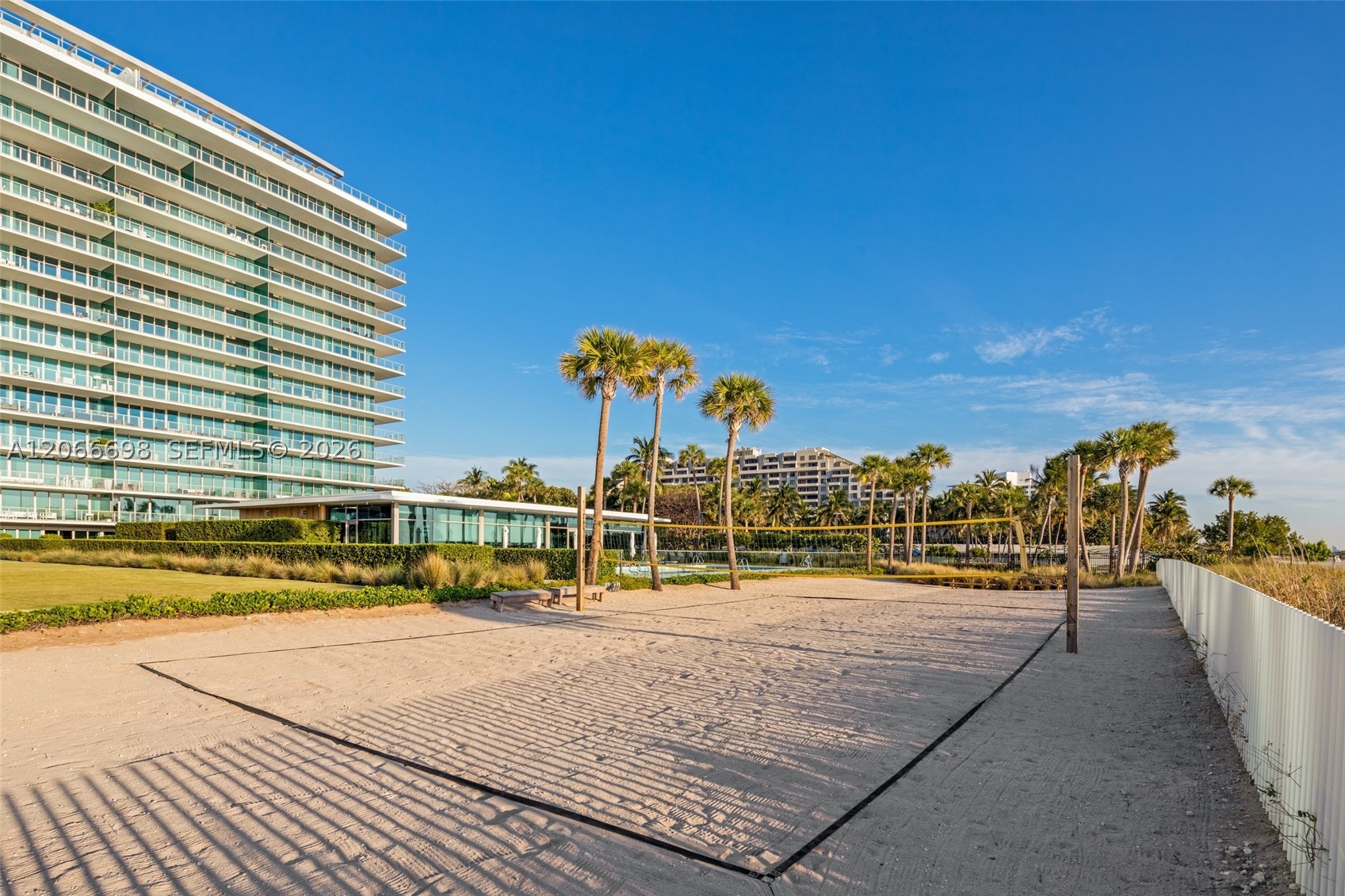 360 Ocean Dr #804S, Key Biscayne FL 33149