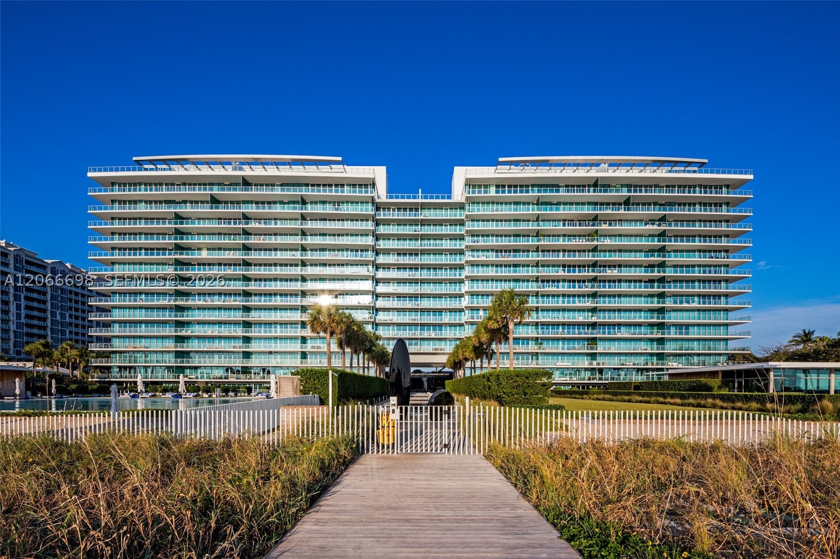 360 Ocean Dr #804S, Key Biscayne FL 33149