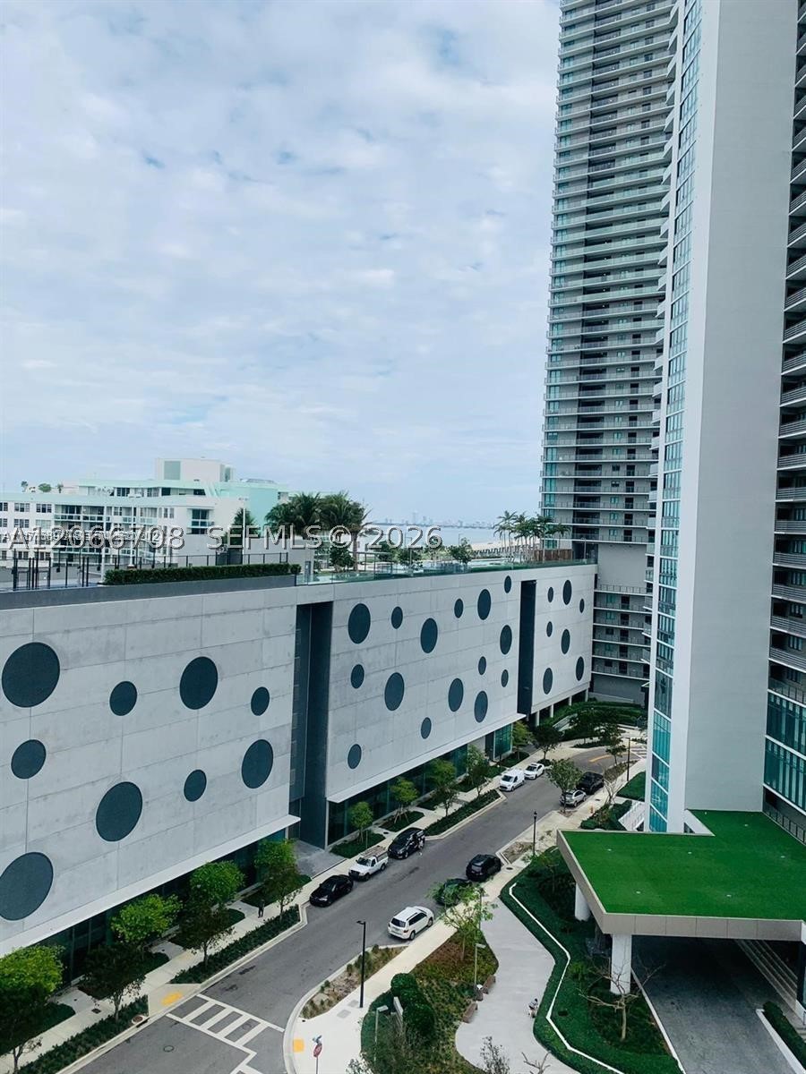501 NE 31st St #804, Miami FL 33137