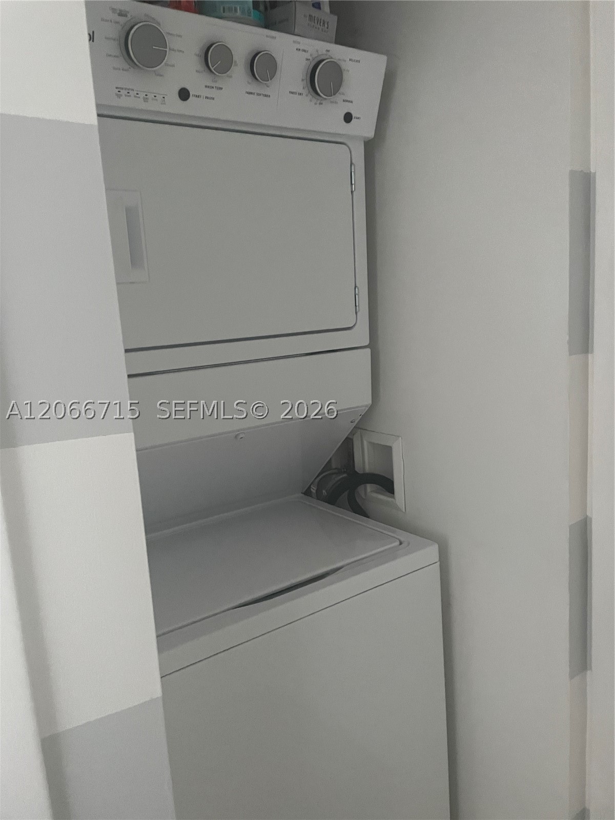 475 Brickell Ave #2511, Miami FL 33131