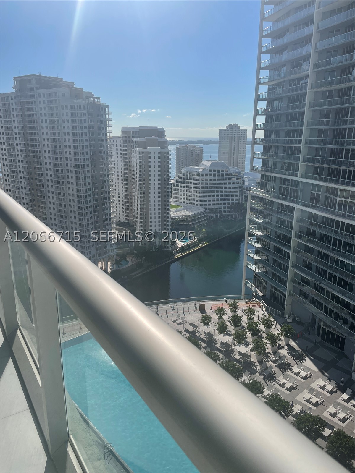 475 Brickell Ave #2511, Miami FL 33131
