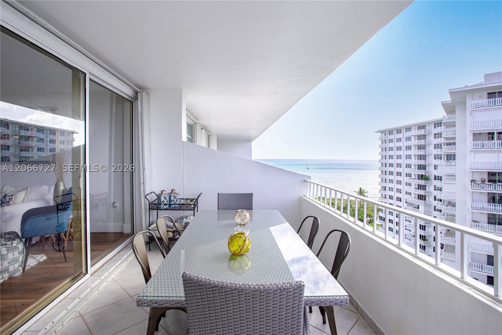 199 Ocean Lane Dr #1207, Key Biscayne FL 33149