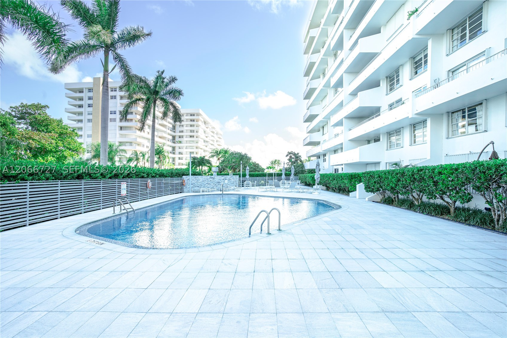 199 Ocean Lane Dr #1207, Key Biscayne FL 33149