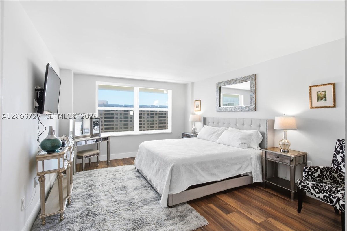 199 Ocean Lane Dr #1207, Key Biscayne FL 33149