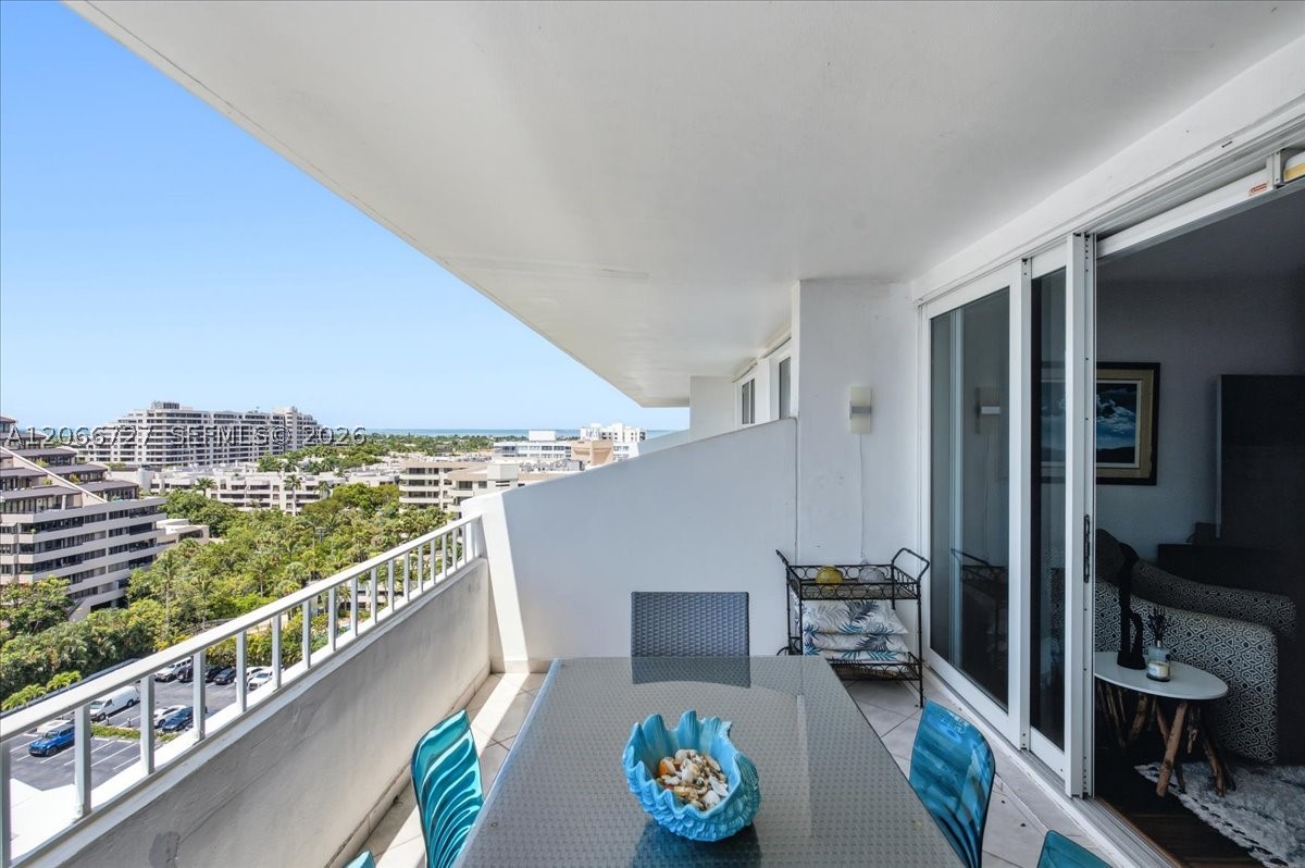 199 Ocean Lane Dr #1207, Key Biscayne FL 33149