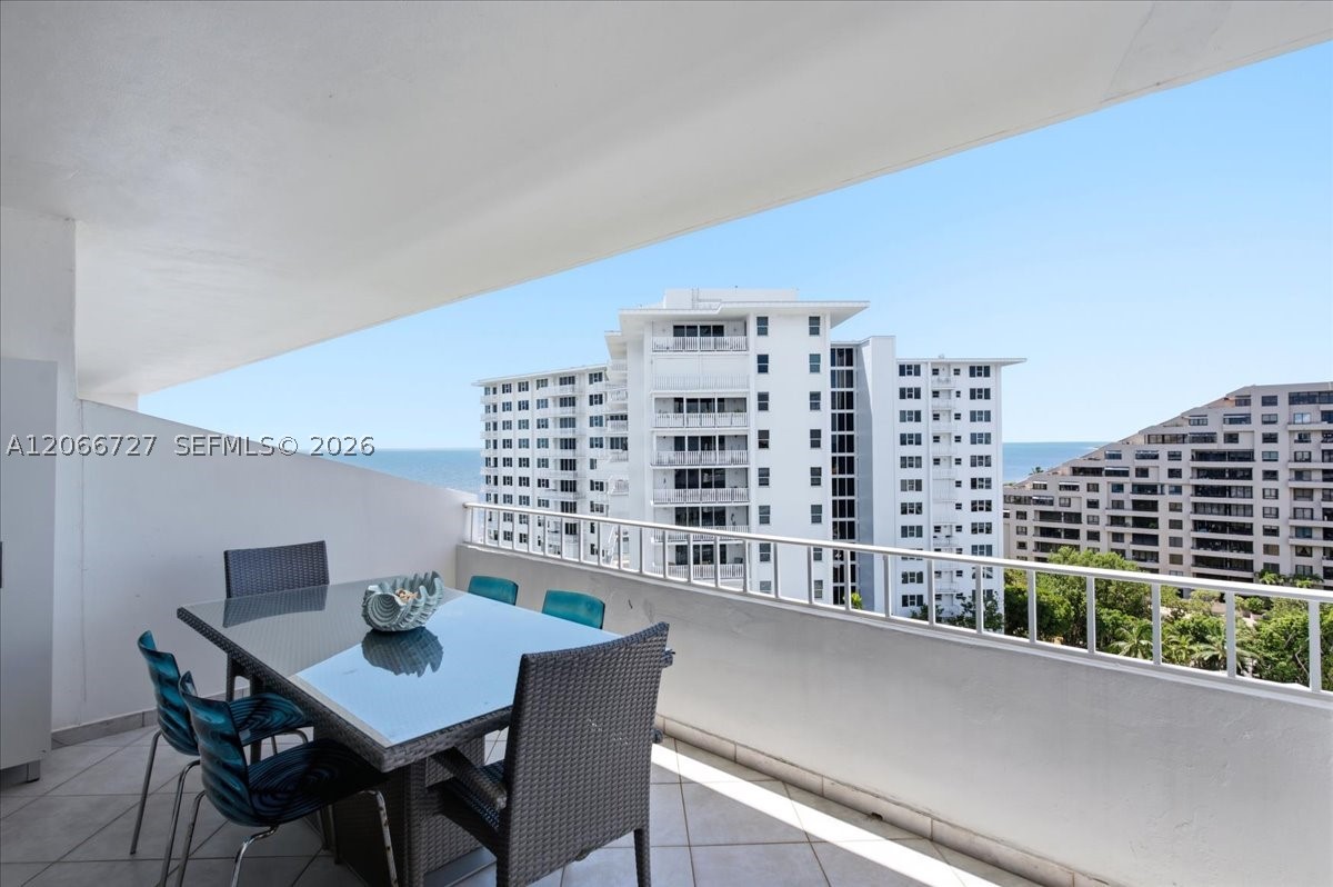 199 Ocean Lane Dr #1207, Key Biscayne FL 33149