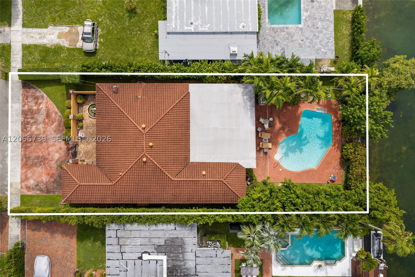1860 Cleveland Rd, Miami Beach FL 33141