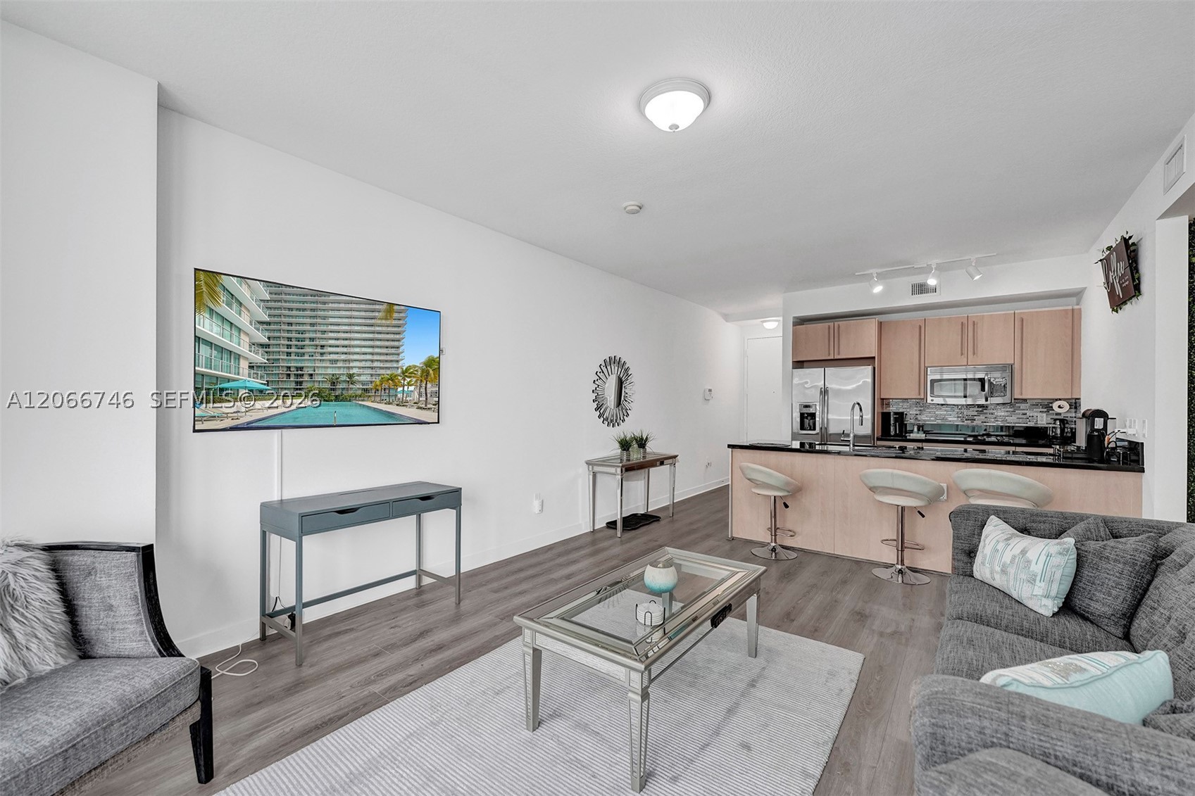 79 SW 12th St #3608-S, Miami FL 33130