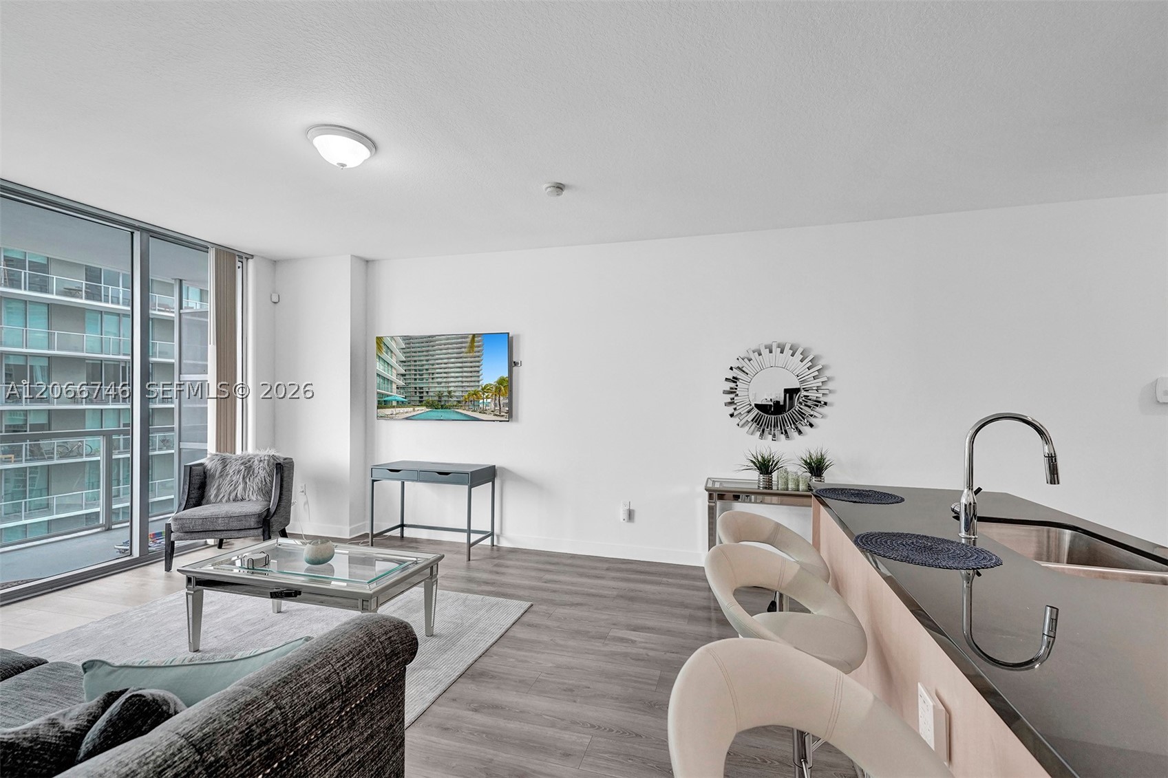 79 SW 12th St #3608-S, Miami FL 33130