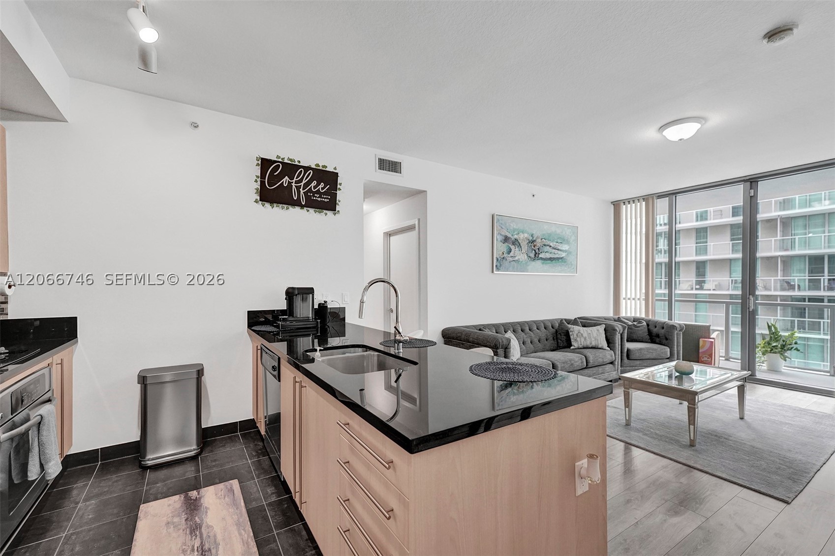 79 SW 12th St #3608-S, Miami FL 33130
