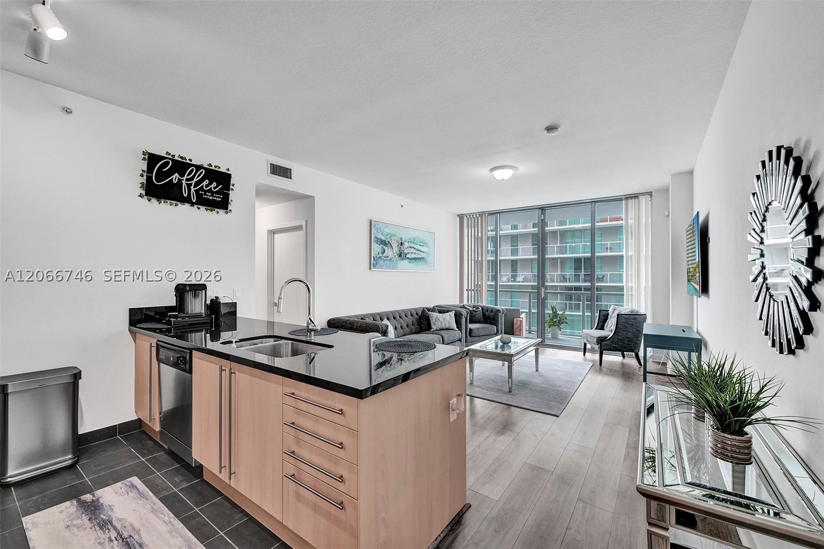 79 SW 12th St #3608-S, Miami FL 33130