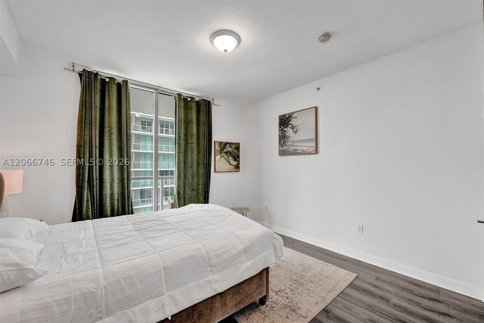 79 SW 12th St #3608-S, Miami FL 33130