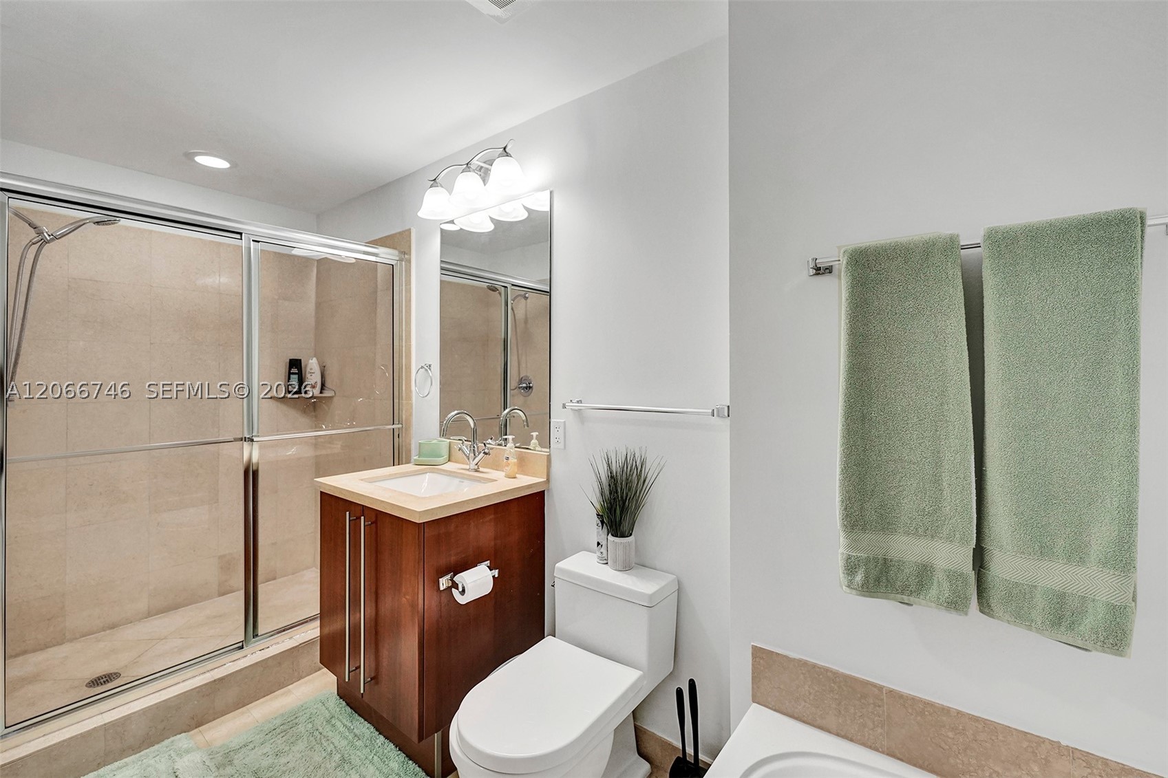 79 SW 12th St #3608-S, Miami FL 33130