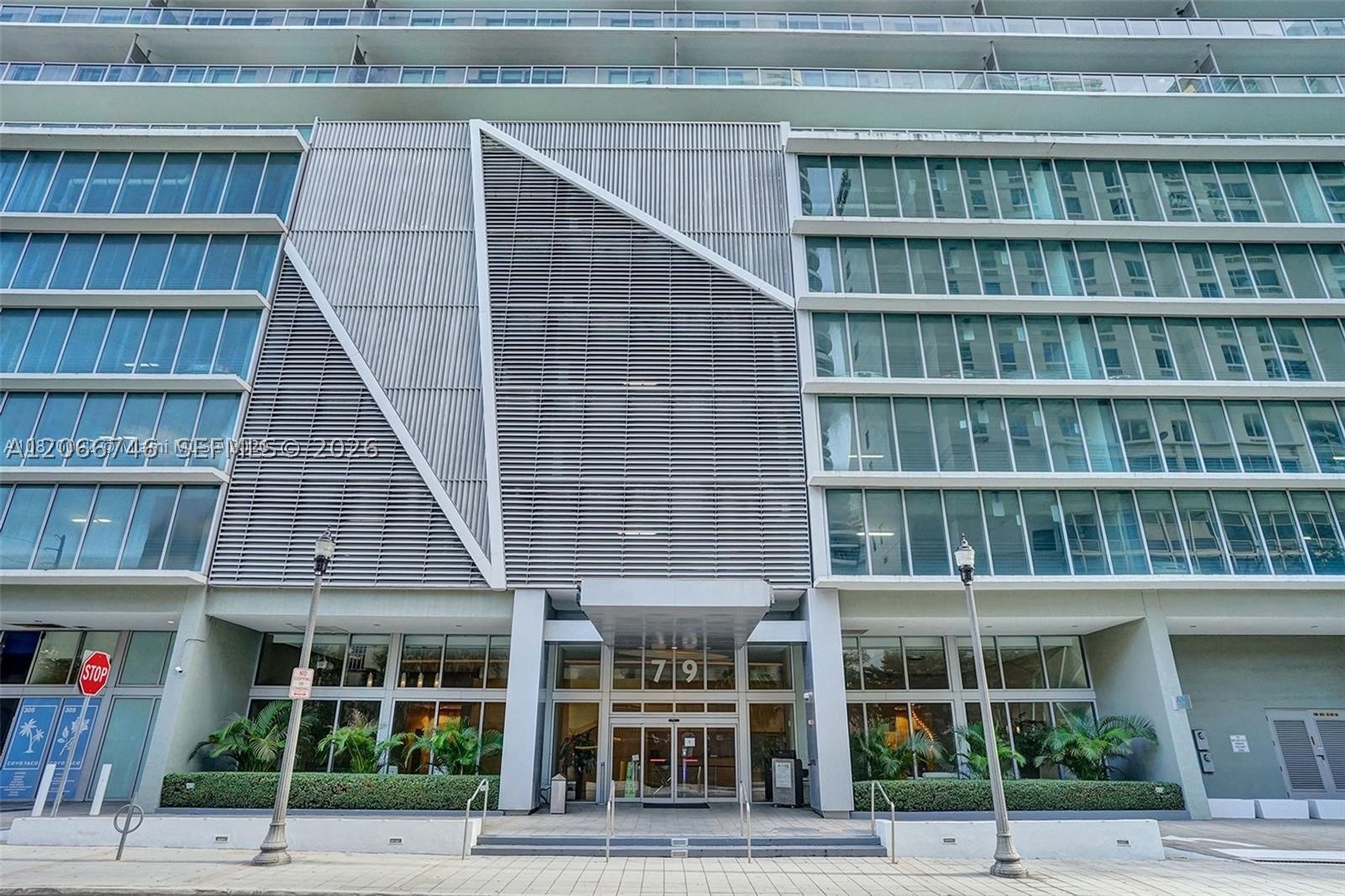 79 SW 12th St #3608-S, Miami FL 33130