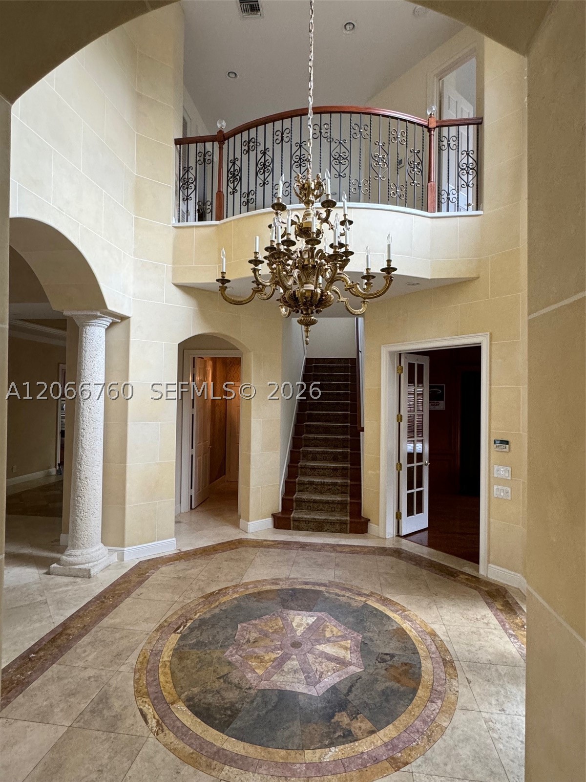 891 Captiva Dr, Hollywood FL 33019