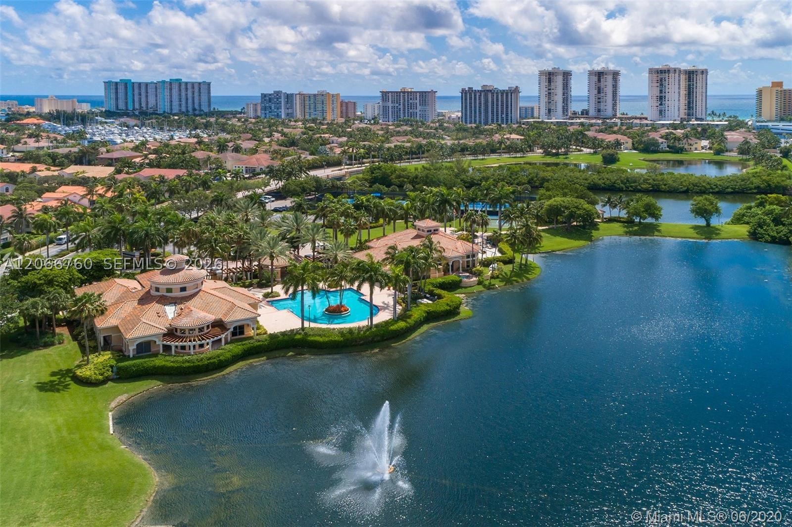 891 Captiva Dr, Hollywood FL 33019
