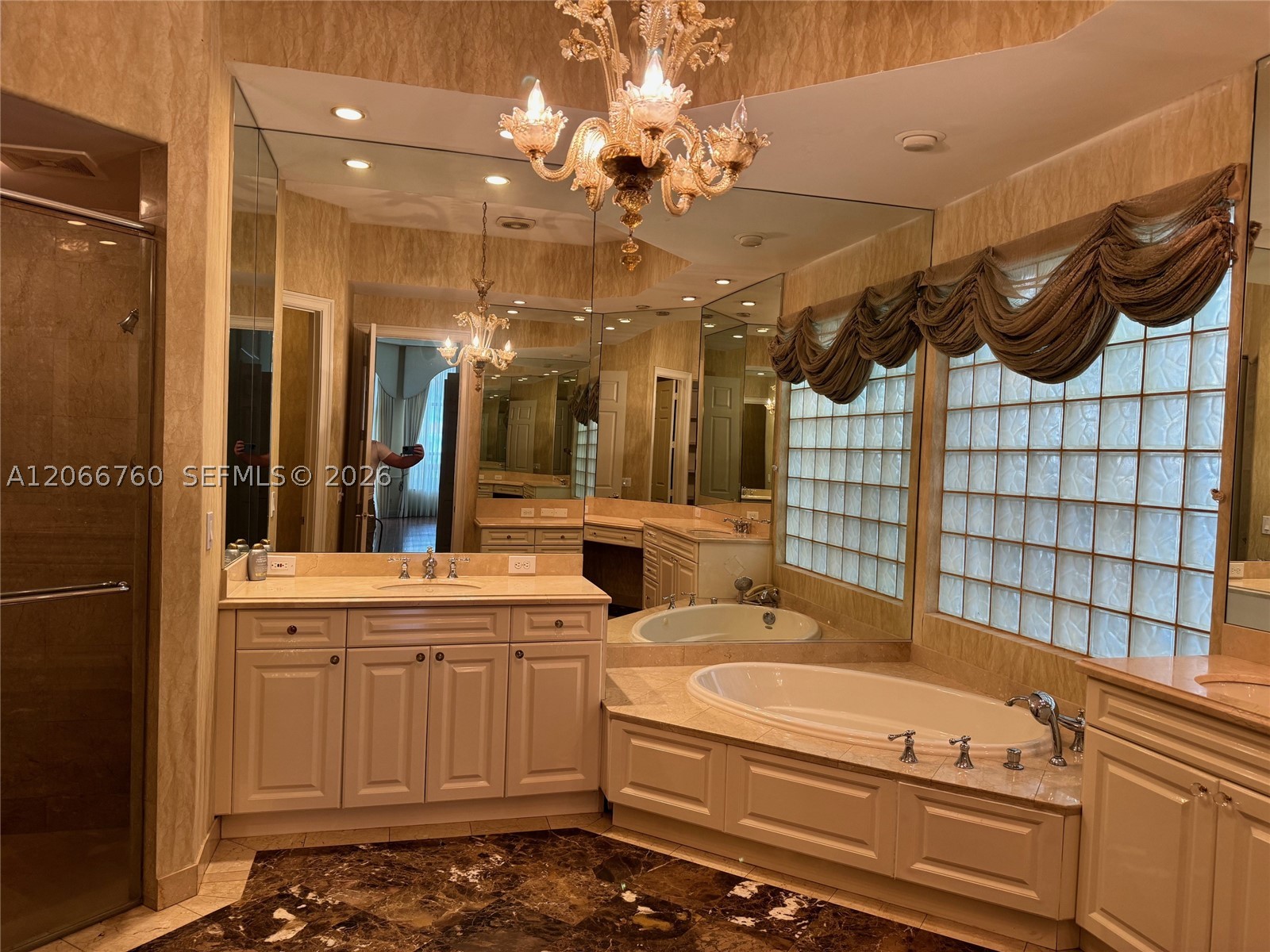 891 Captiva Dr, Hollywood FL 33019