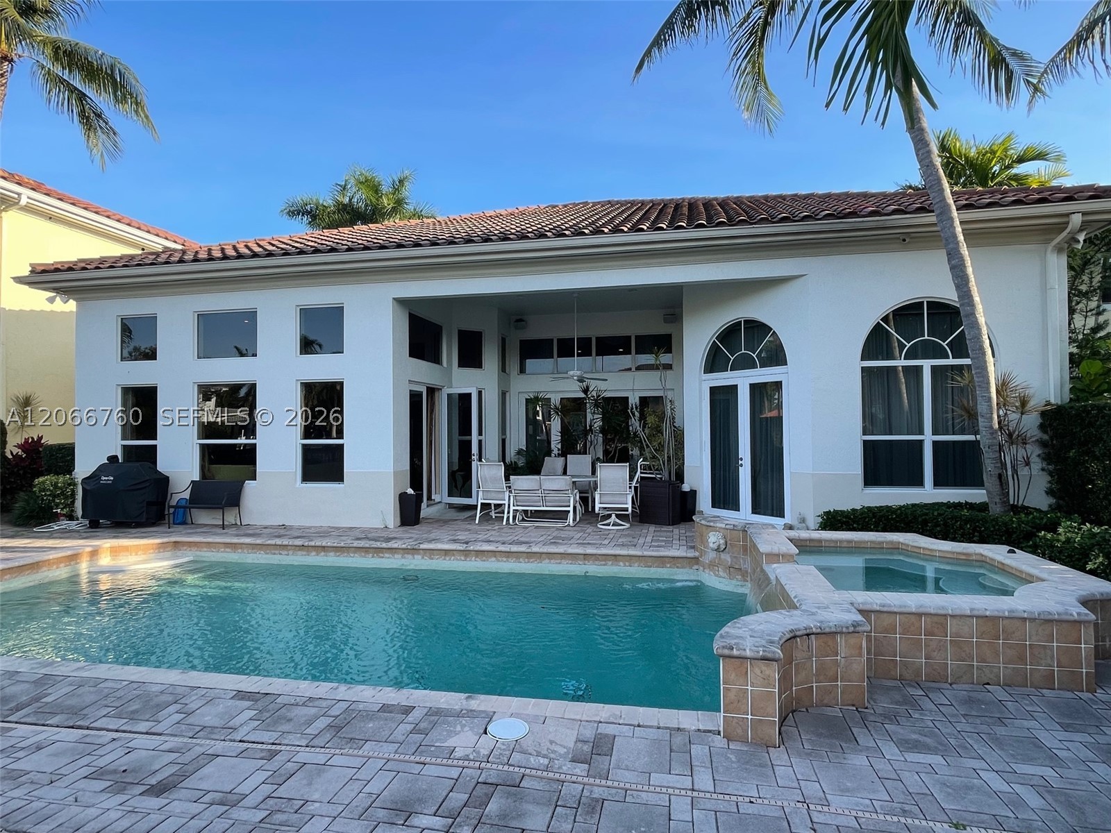 891 Captiva Dr, Hollywood FL 33019