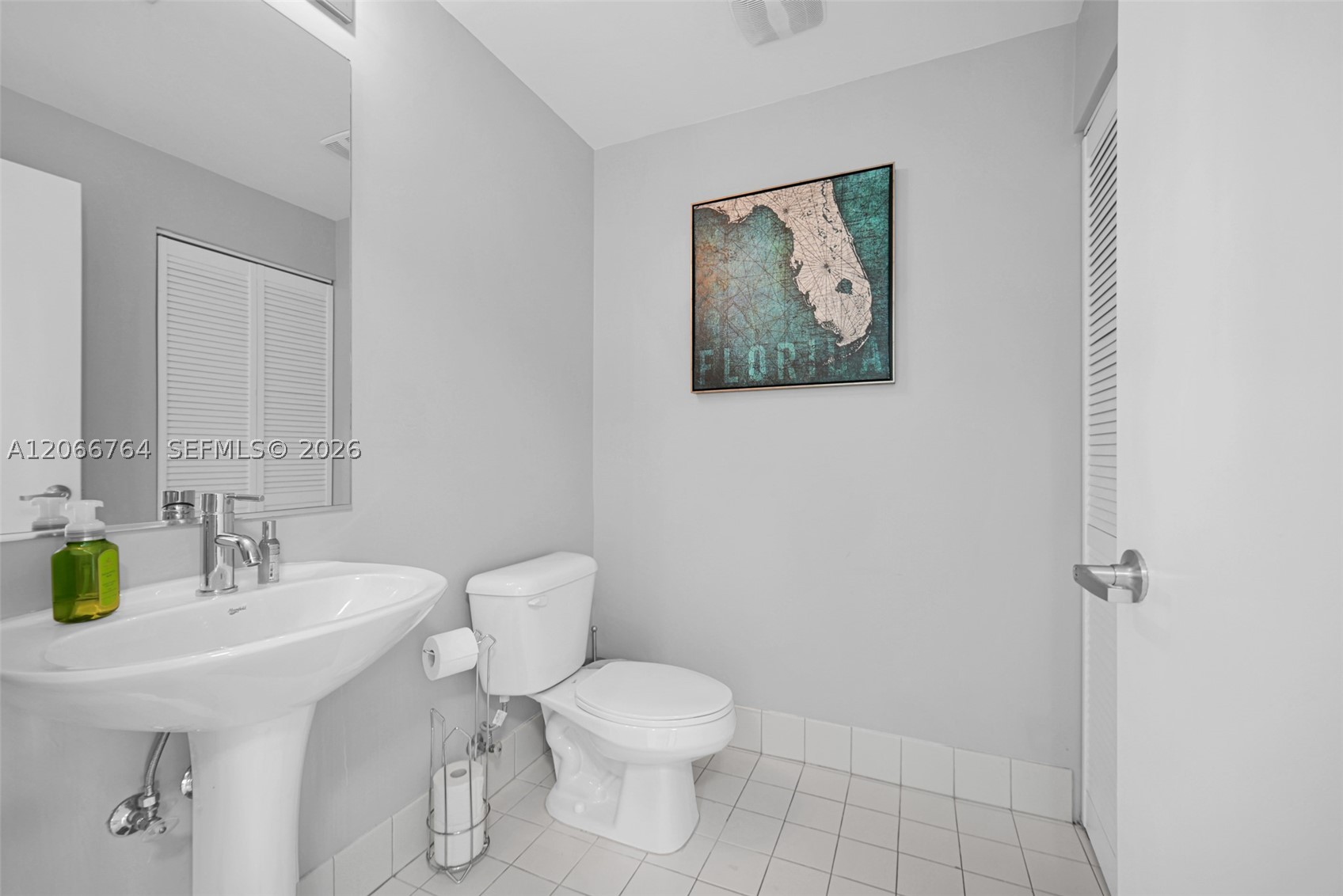 Miami FL 33132 - A12066764