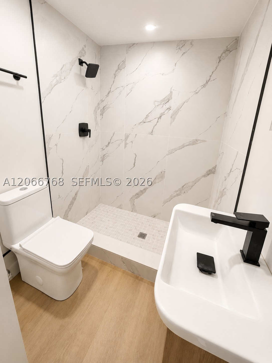 2415 NW 15th St, Miami FL 33125