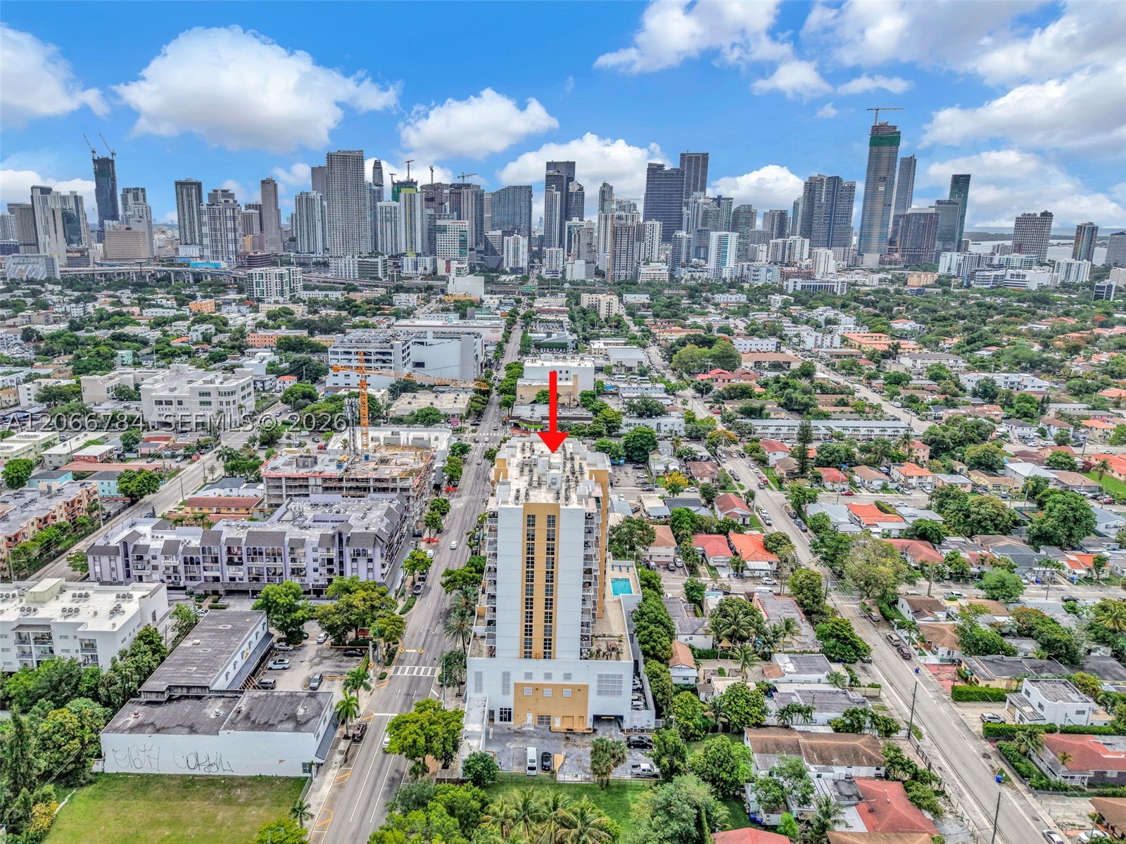 900 SW 8th St #908, Miami FL 33130
