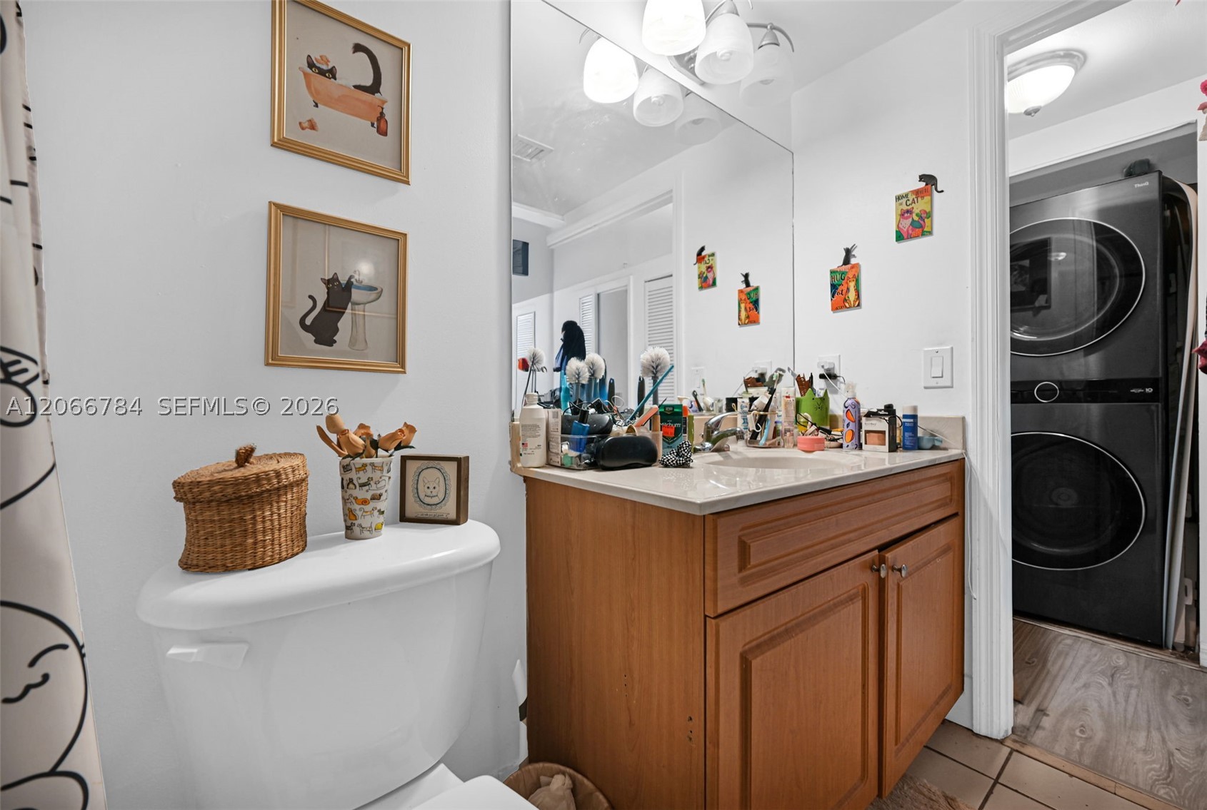900 SW 8th St #908, Miami FL 33130