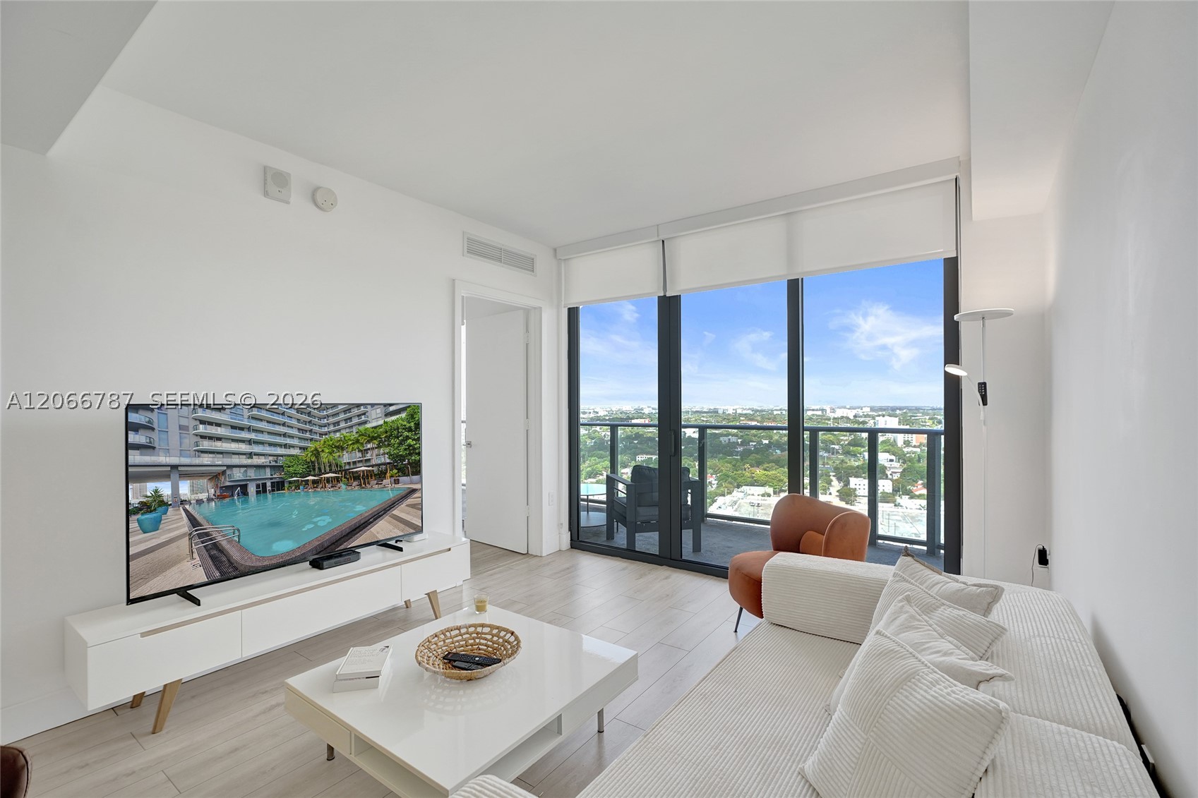 121 NE 34th St #2310, Miami FL 33137