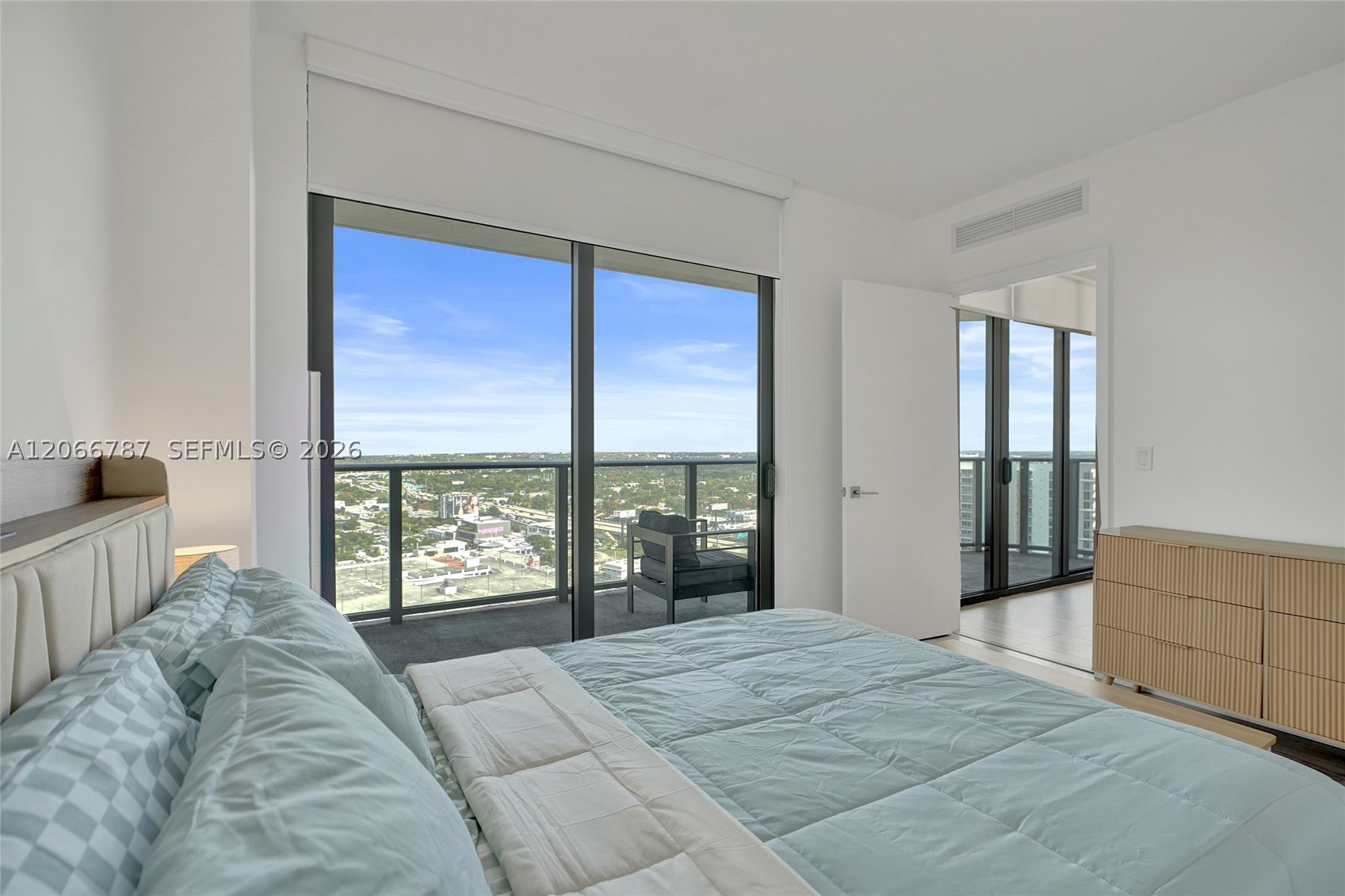 121 NE 34th St #2310, Miami FL 33137