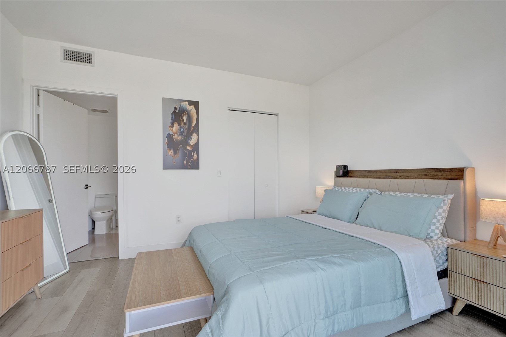 121 NE 34th St #2310, Miami FL 33137