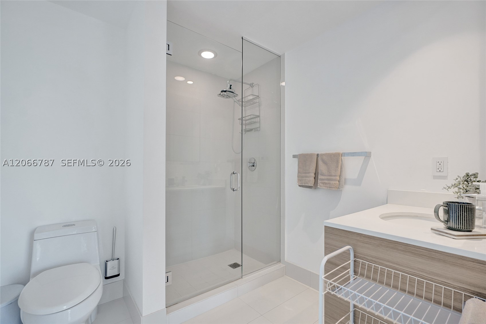 121 NE 34th St #2310, Miami FL 33137