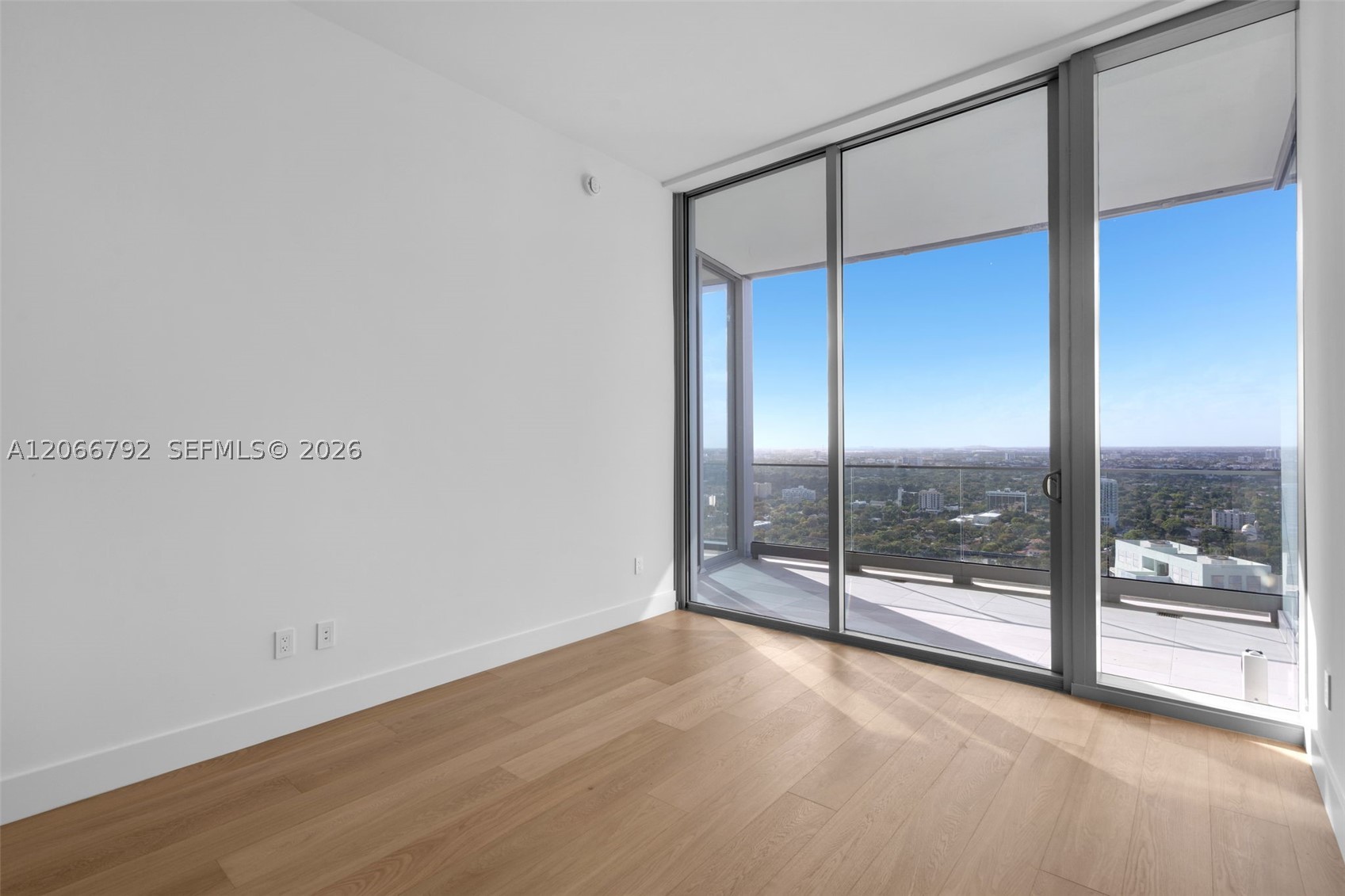 175 SE 25 RD #3003, Miami FL 33129