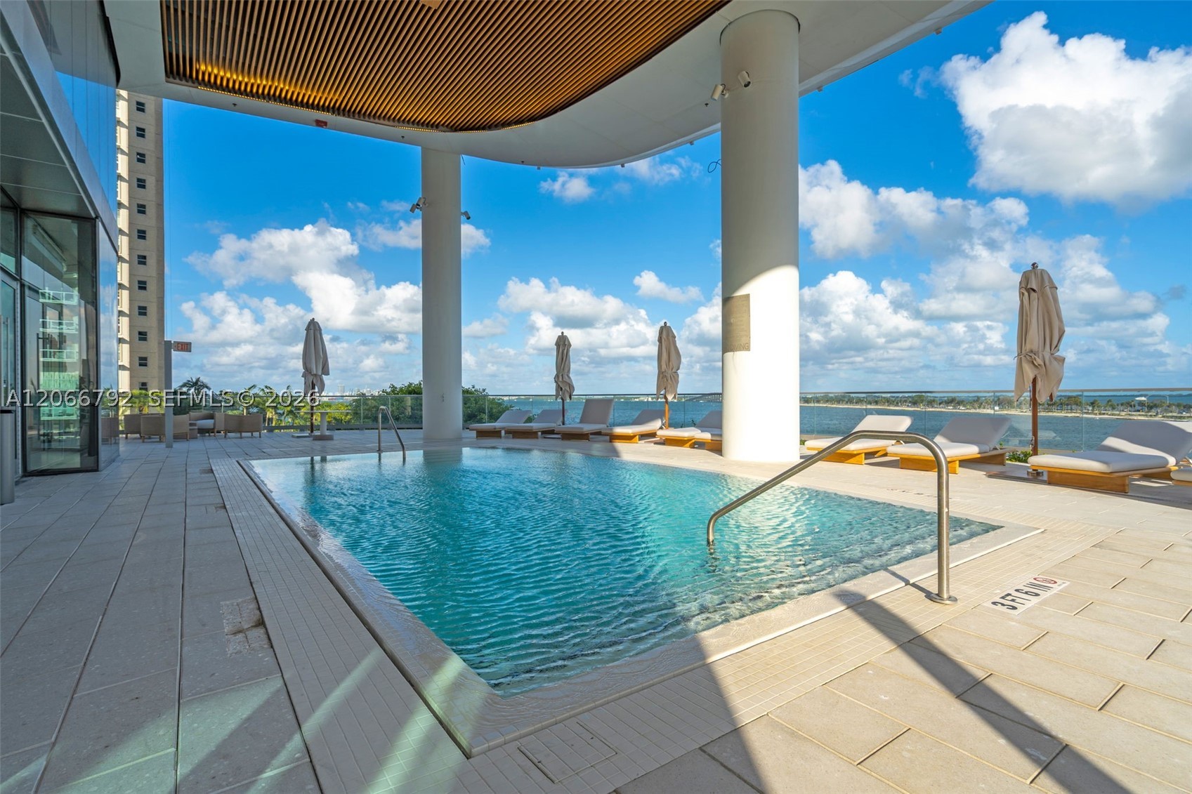 175 SE 25 RD #3003, Miami FL 33129