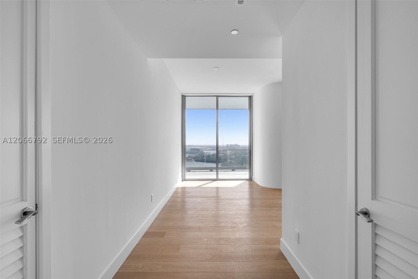 175 SE 25 RD #3003, Miami FL 33129