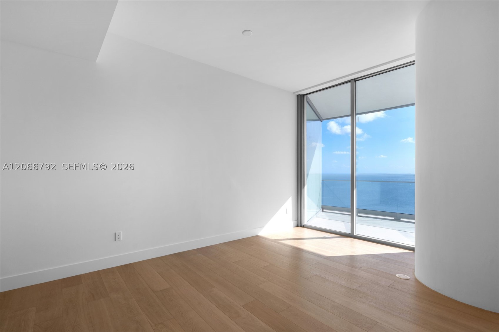 175 SE 25 RD #3003, Miami FL 33129