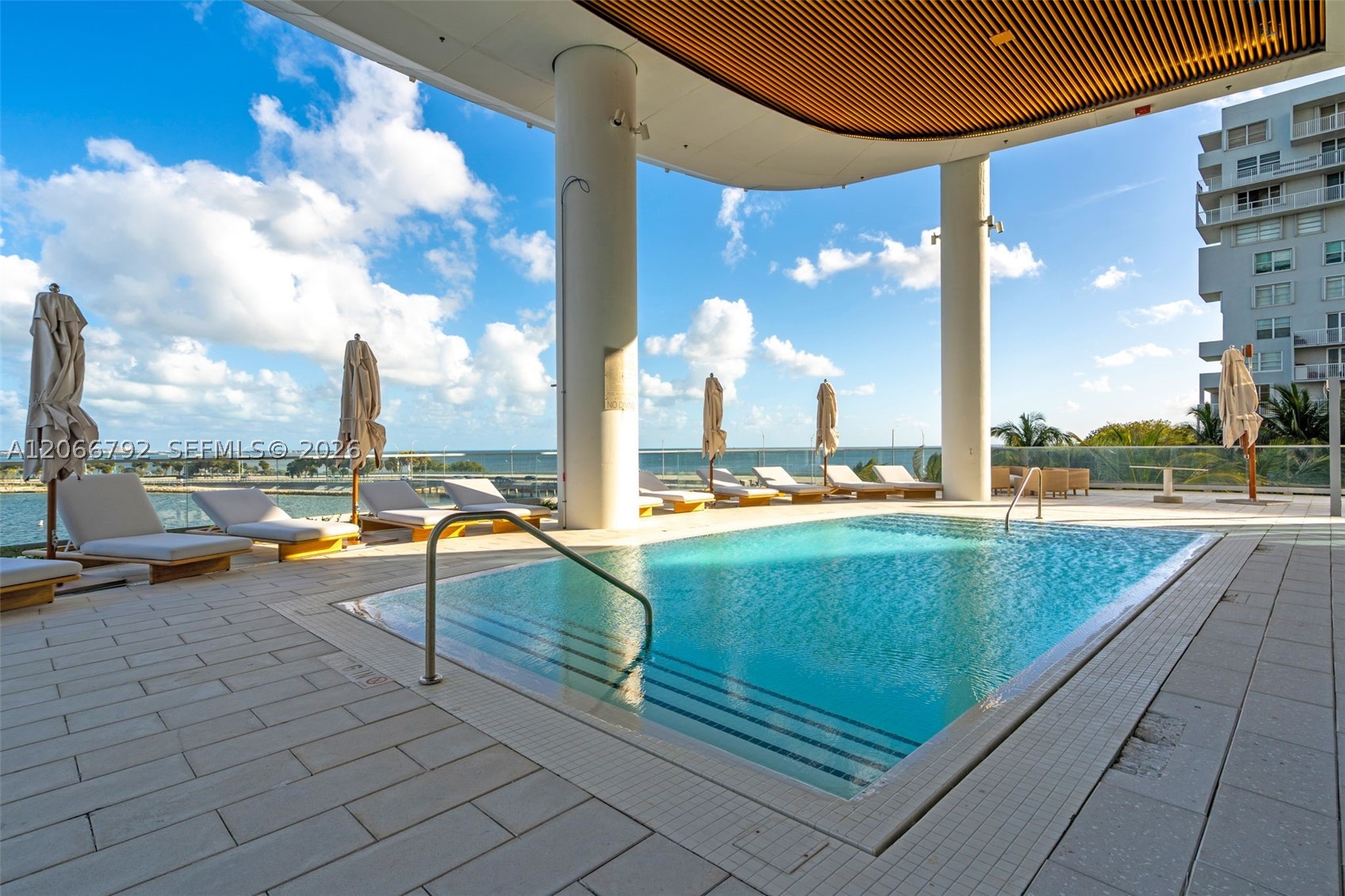 175 SE 25 RD #3003, Miami FL 33129
