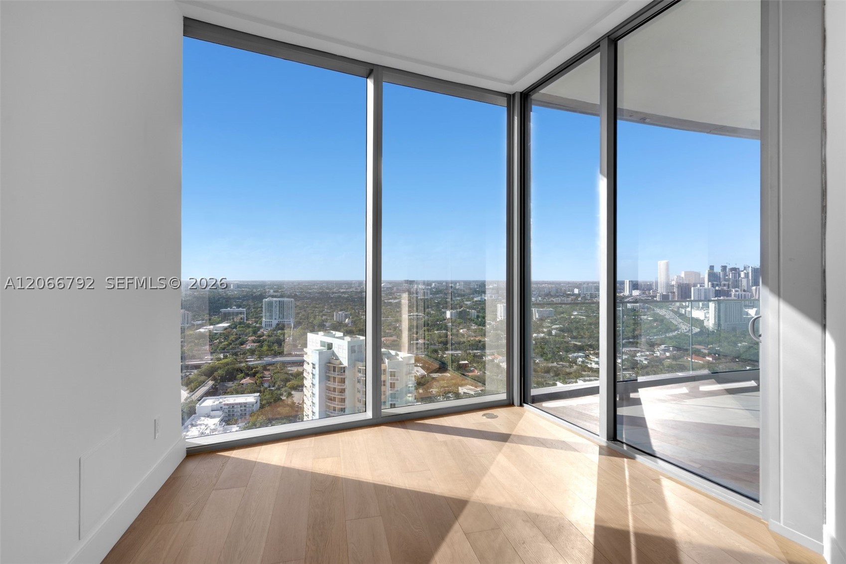175 SE 25 RD #3003, Miami FL 33129