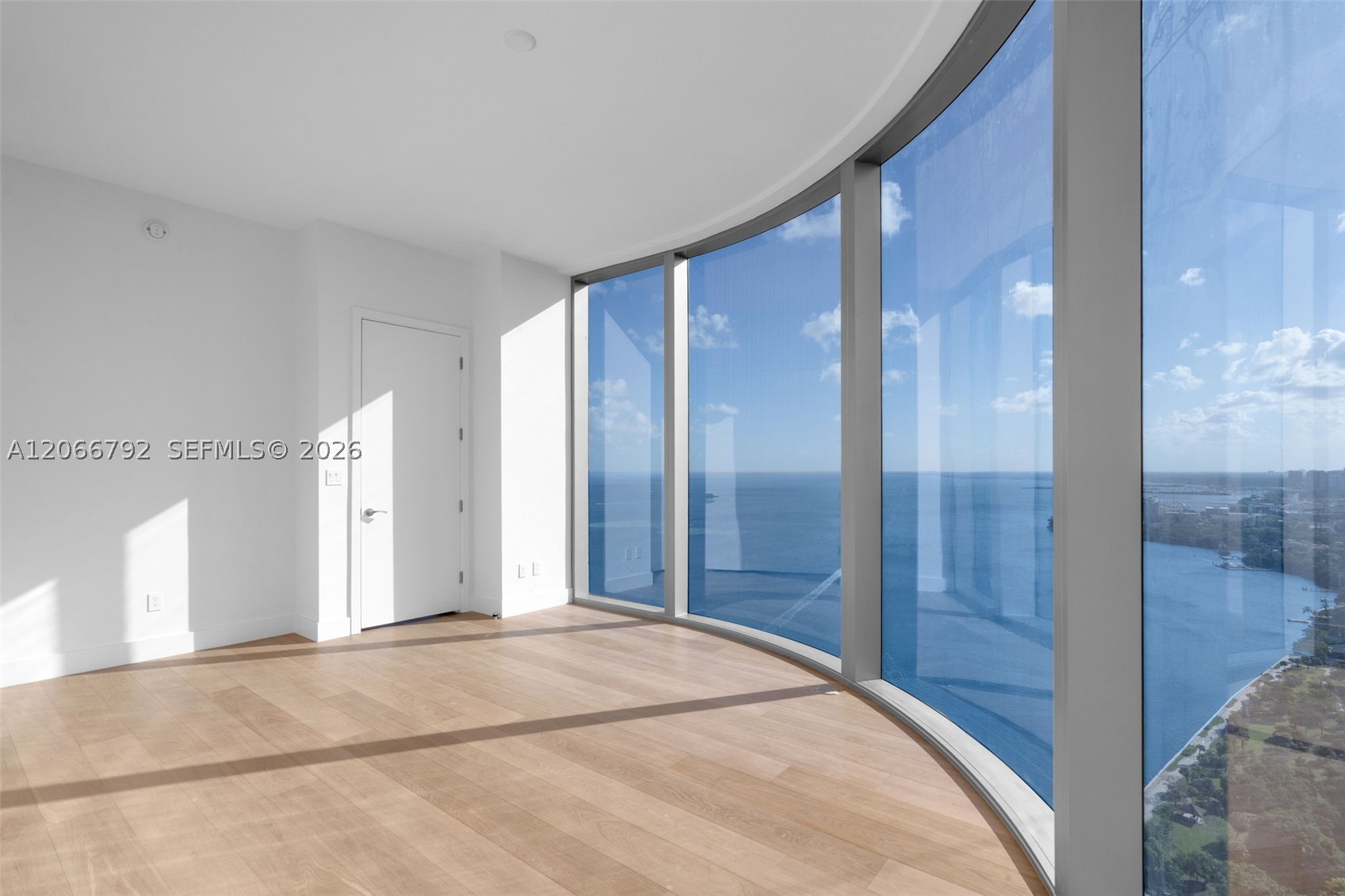 175 SE 25 RD #3003, Miami FL 33129