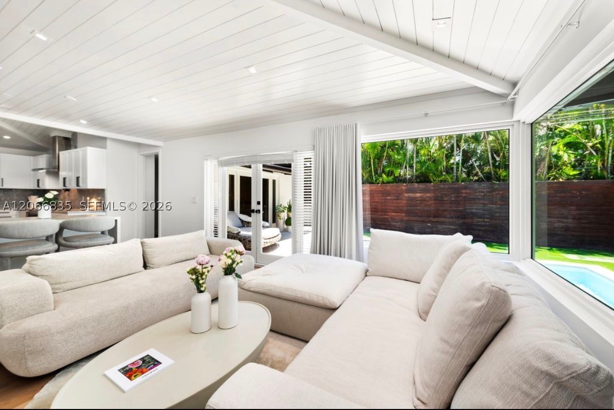 5711 Michelangelo St, Coral Gables FL 33146