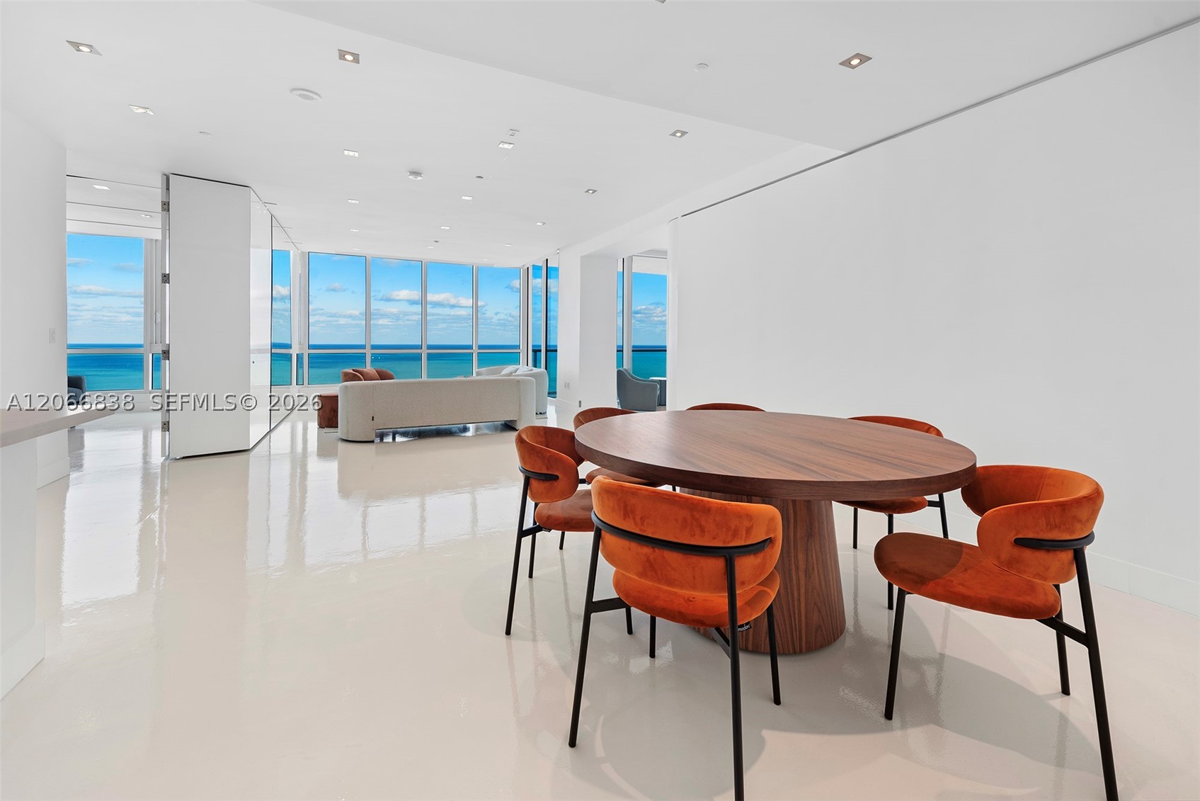 100 S Pointe Dr #2306, Miami Beach FL 33139