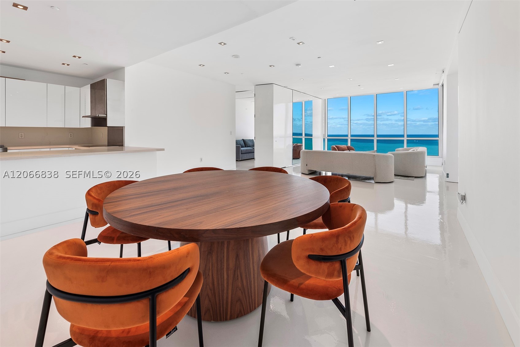100 S Pointe Dr #2306, Miami Beach FL 33139
