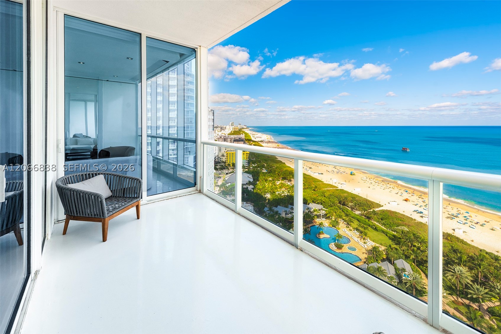100 S Pointe Dr #2306, Miami Beach FL 33139