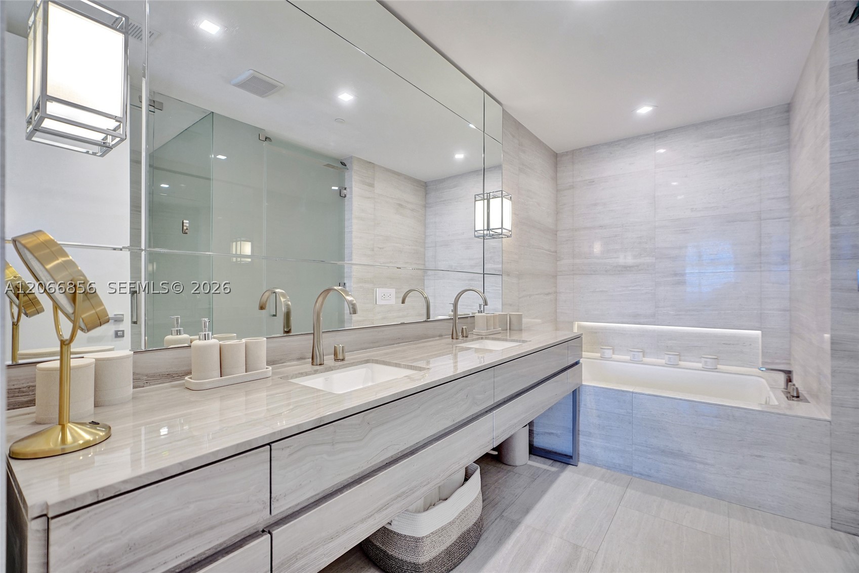 18975 Collins Ave #2303, Sunny Isles Beach FL 33160