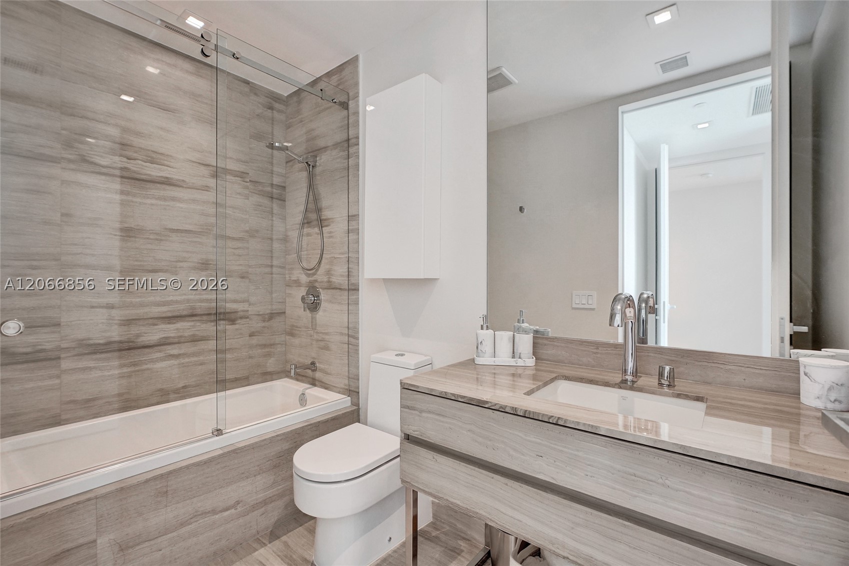 18975 Collins Ave #2303, Sunny Isles Beach FL 33160