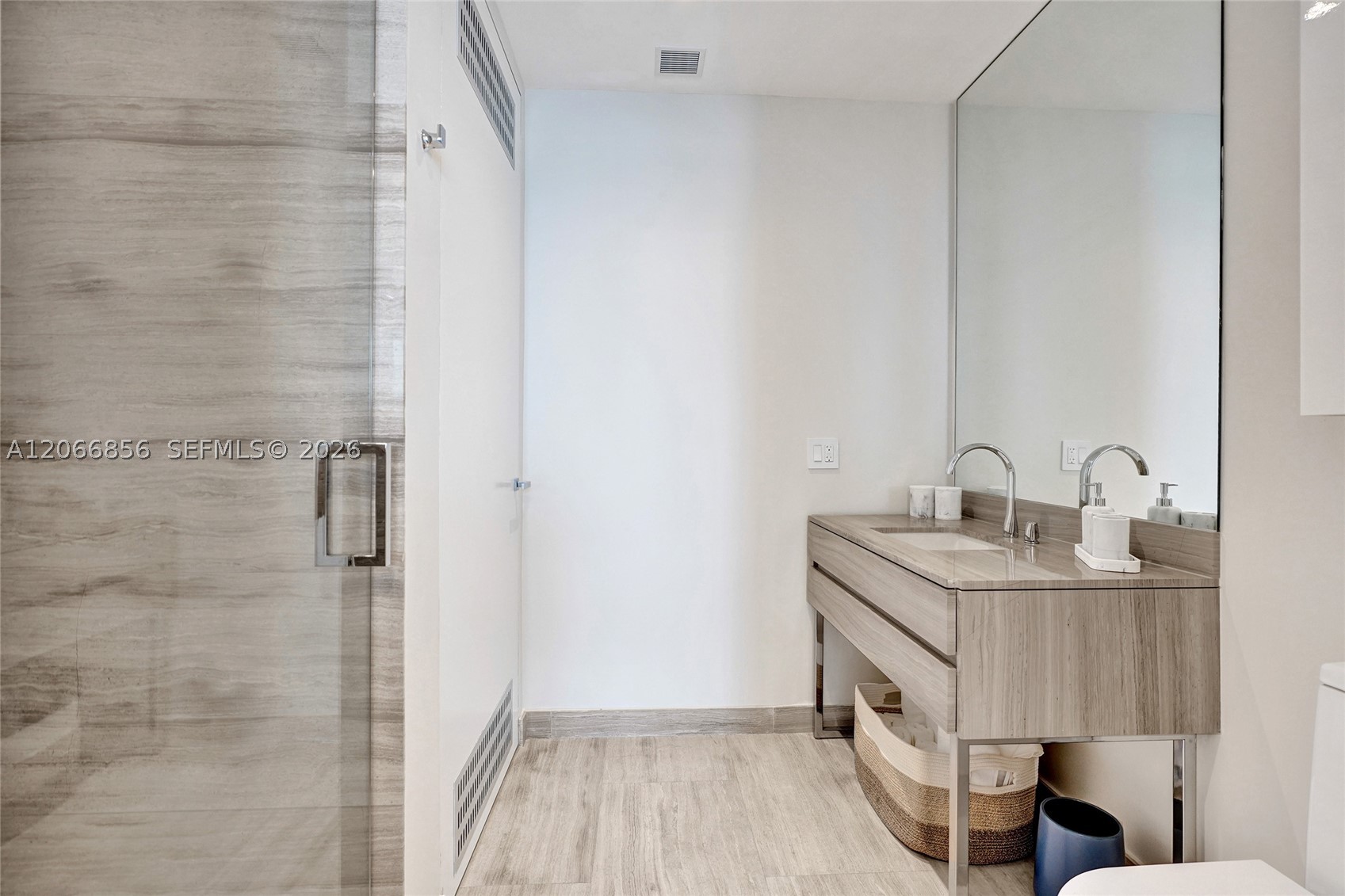 18975 Collins Ave #2303, Sunny Isles Beach FL 33160