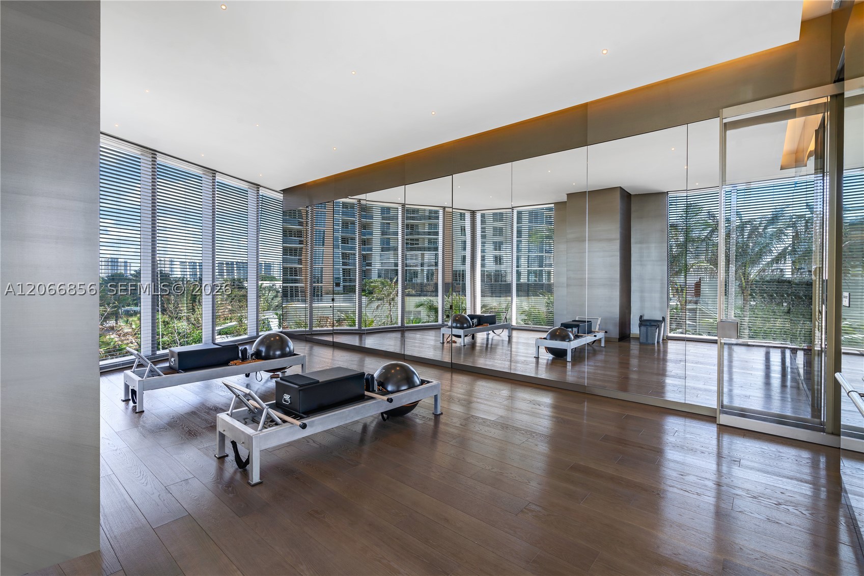 18975 Collins Ave #2303, Sunny Isles Beach FL 33160