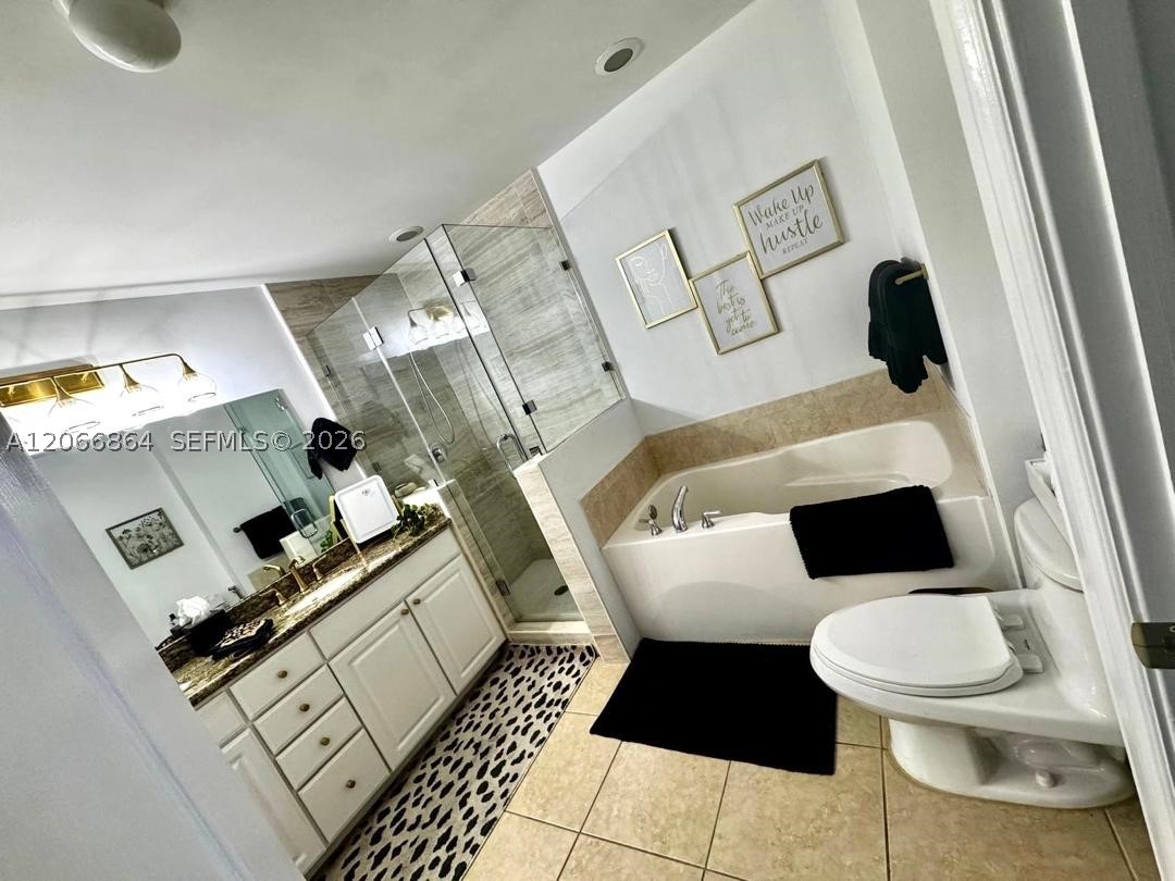 3001 NE 185th St #225, Aventura FL 33180